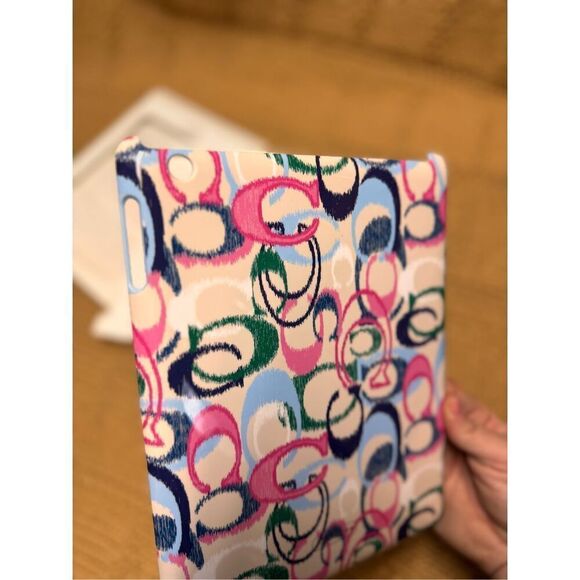 COACH MLD iPAD CASE 2 3 or 4 - MULTI-COLOR - Picture 6 of 6